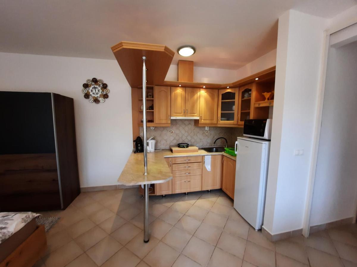 Crazy Frog Gambrinusz Ii. Apartment Hajduszoboszlo Exterior photo