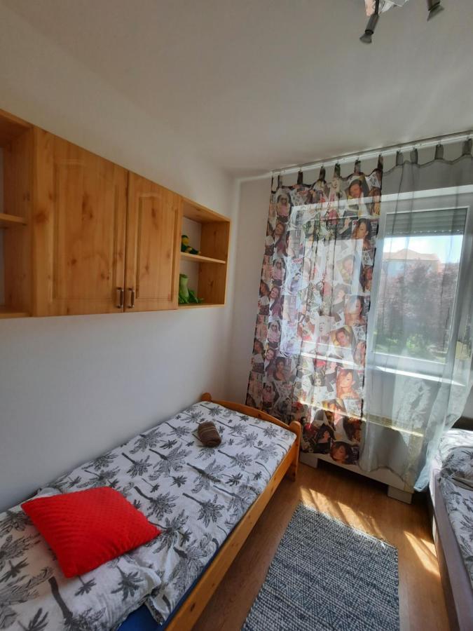 Crazy Frog Gambrinusz Ii. Apartment Hajduszoboszlo Exterior photo
