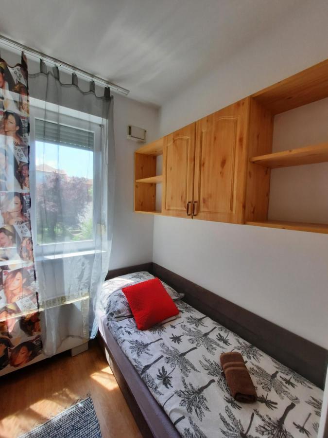 Crazy Frog Gambrinusz Ii. Apartment Hajduszoboszlo Exterior photo